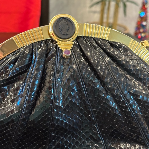 Judith Leiber Black and Gold Clutch - Picture 15 of 15